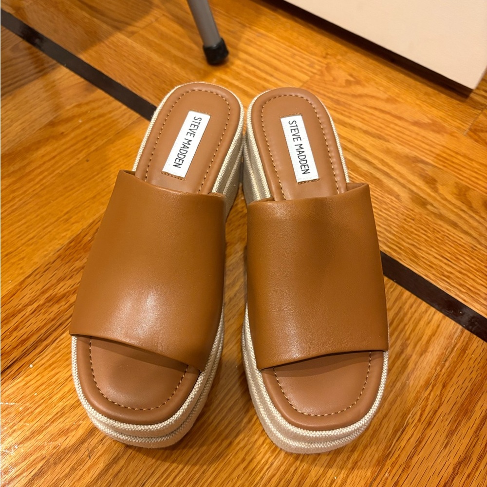 Steve Madden Women's Tan Slide Platform Sandals